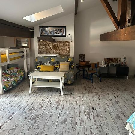Chambre Chez L'Habitant, Au Moulin Du Bonheur Le Bourdet Luaran gambar